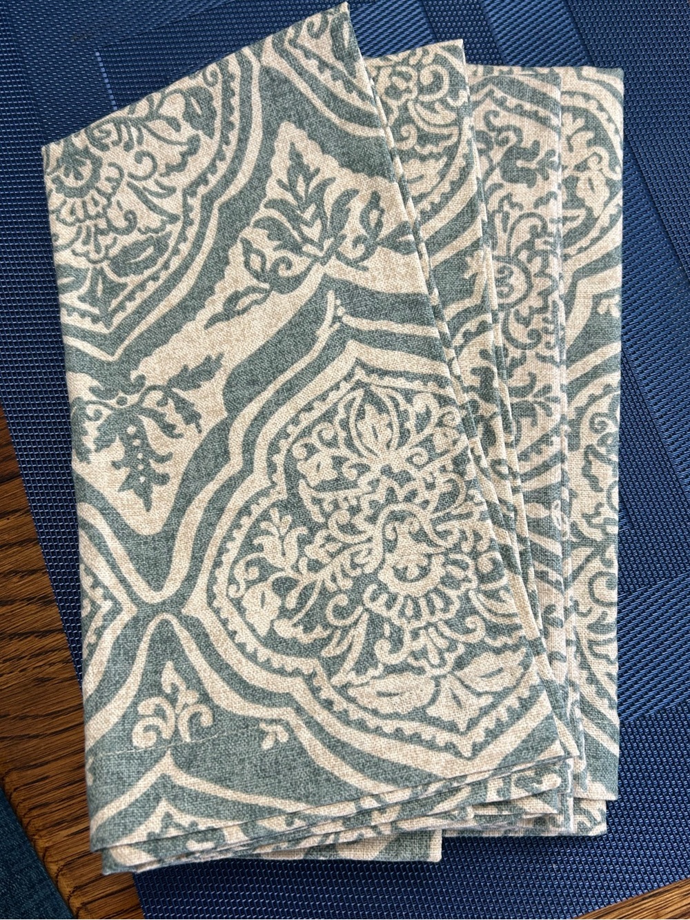 Set of 4 Pottery Barn Cotton/ Linen Napkins